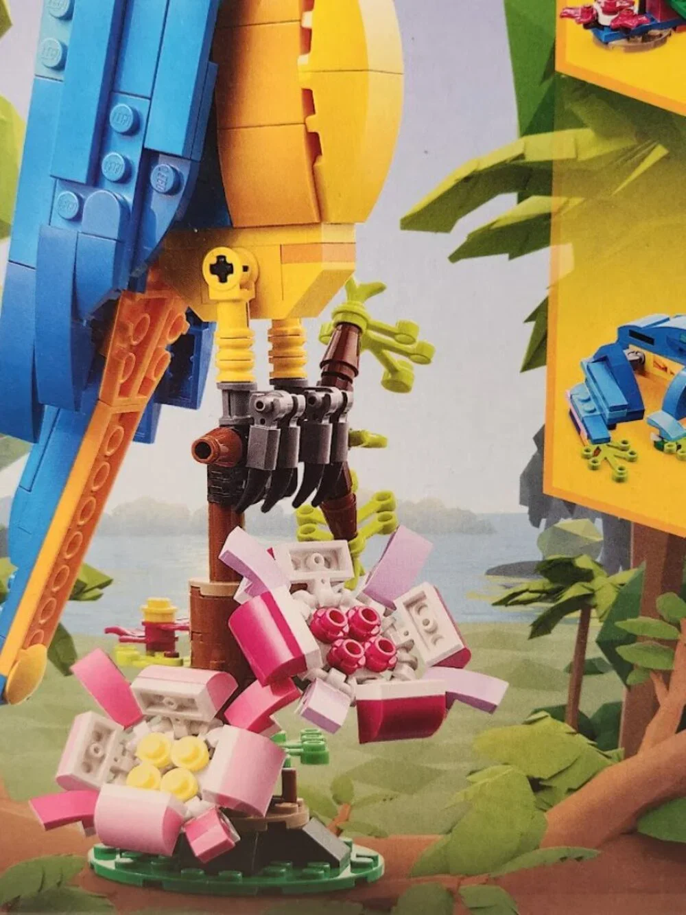Lego Creator 3in1 Exotic Parrot Macaw Fish Frog Lego Set 253 Pieces CHRISTMAS Ma
